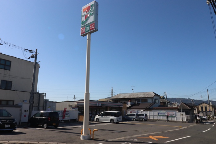 コンビニ　セブイレブン大江7丁目店（コンビニ）まで900m