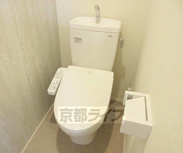 トイレ　ウォシュレットつきのトイレです・