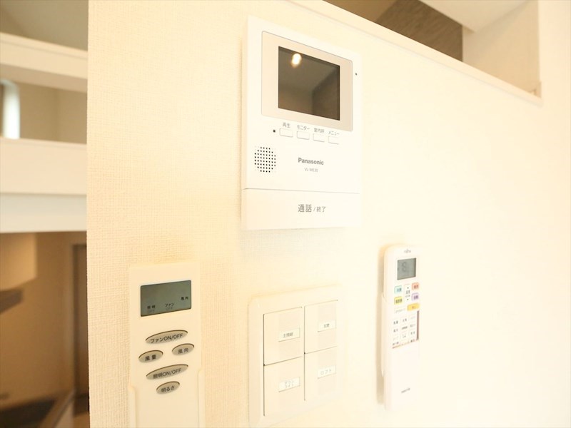 セキュリティ　ＴＶモニター付インターホン　同仕様写真