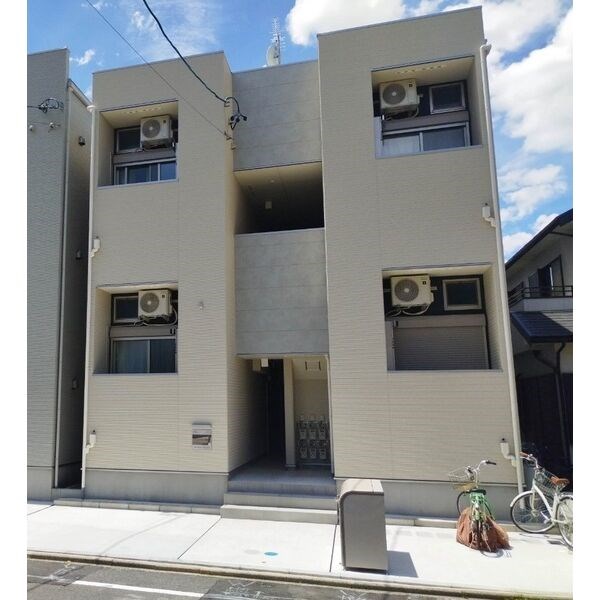 建物外観　外観　宅配ＢＯＸ有り　デザイナーズ