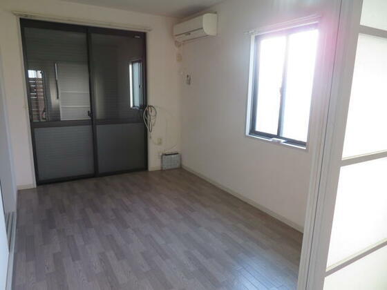 居室・リビング　別室参考画像