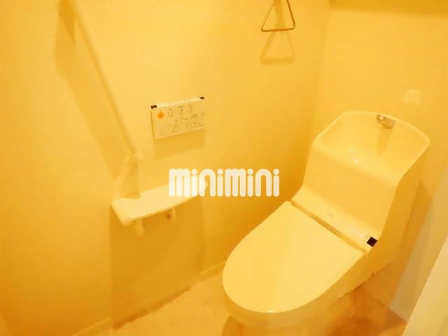 トイレ　温水洗浄便座