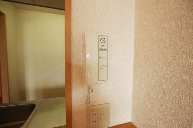 セキュリティ　同物件別号室の写真です。