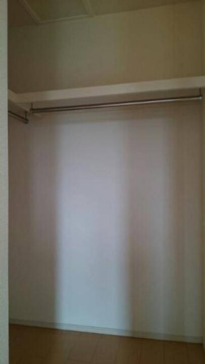 収納　ウォークインクローゼット