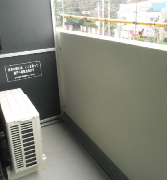 バルコニー　★洗濯物を干すスペース充分に取れます★