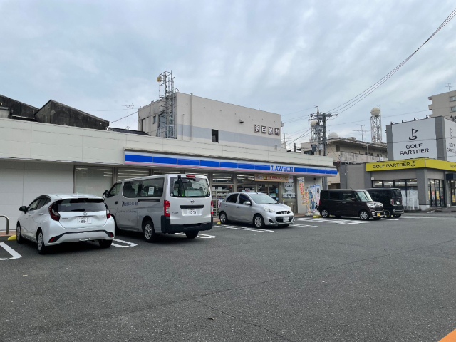 コンビニ　ローソン静岡馬渕三丁目店（コンビニ）まで250m