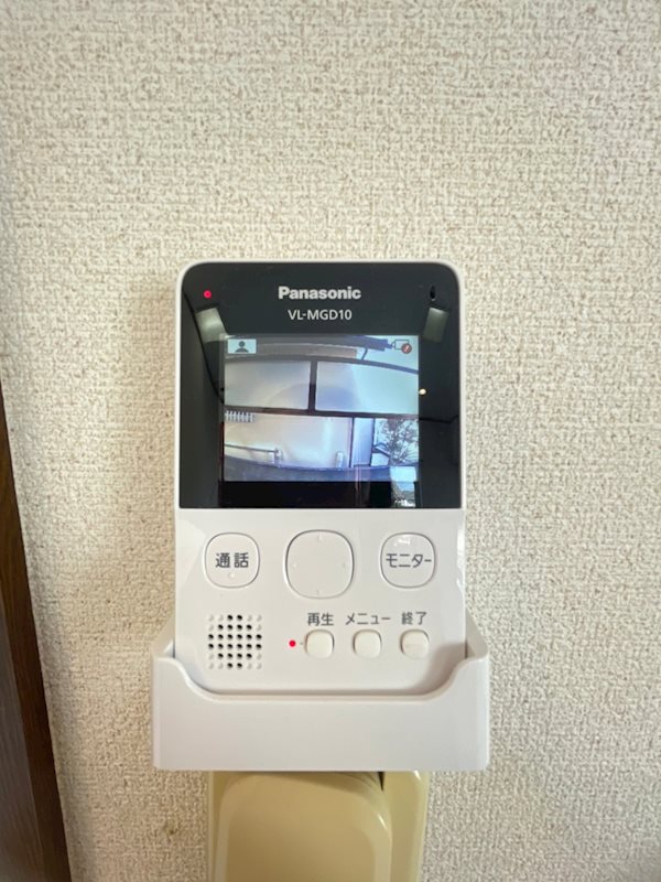 セキュリティ　来訪者の顔が分かるモニター付き