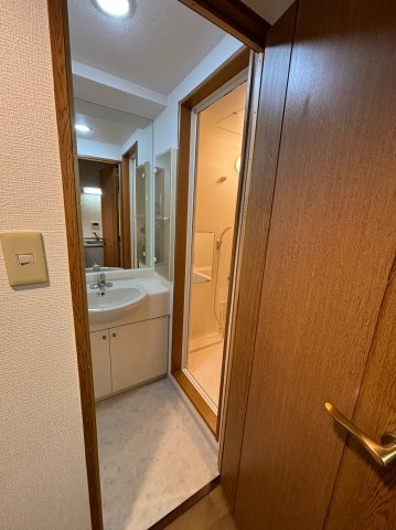 その他共有部分　明るい室内です