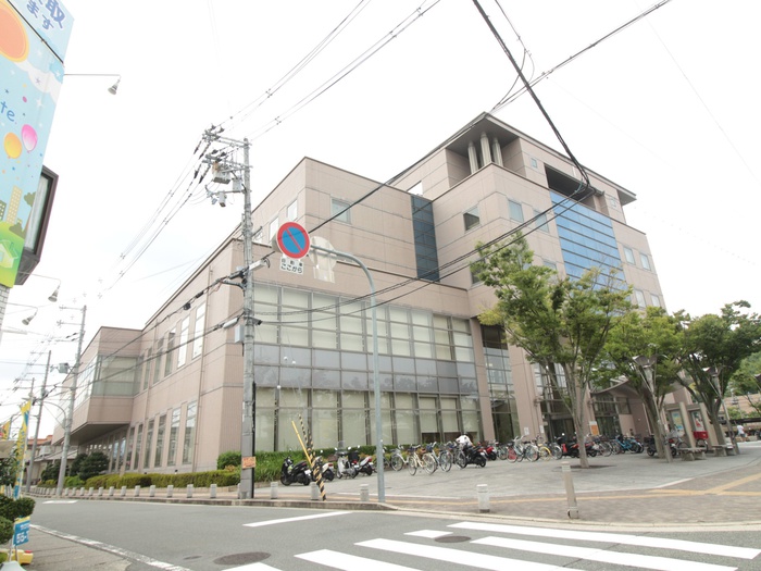 役所　市役所（役所）まで240m