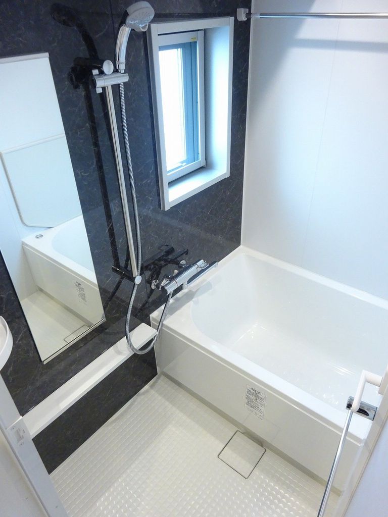 バス・シャワールーム　バス