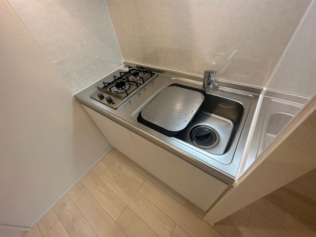 キッチン　オシャレなシステムキッチン。お料理好きには嬉しいですね。