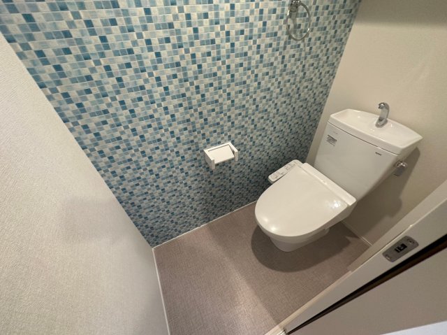 トイレ　清潔感のあるトイレは、誰もがリラックスできる空間です。