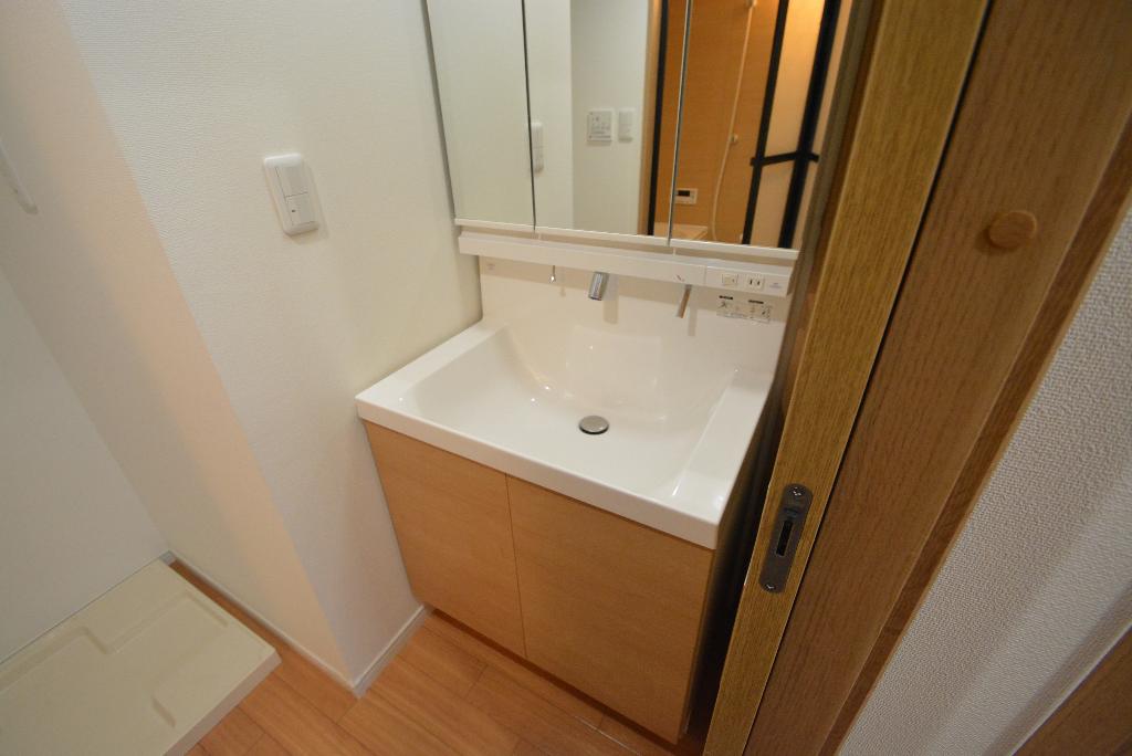 洗面設備　洗髪洗面化粧台