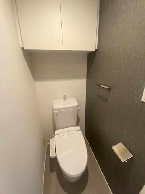 トイレ　洗浄・暖房便座付です！