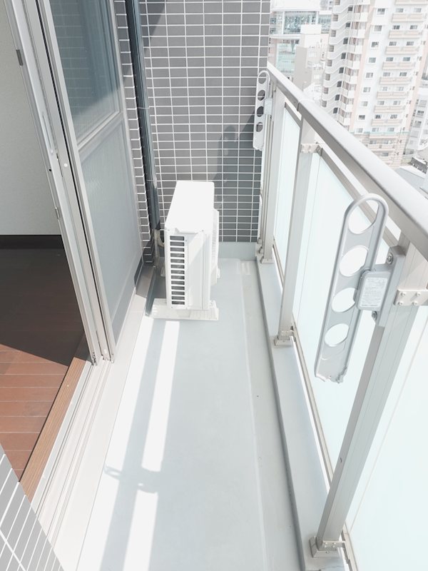 バルコニー　画像は1202号室です。