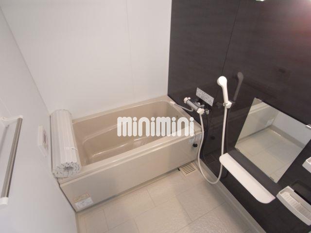 バス・シャワールーム　ゆったりバスタイムを。