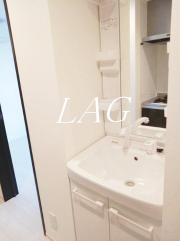 洗面設備　独立洗面台です。