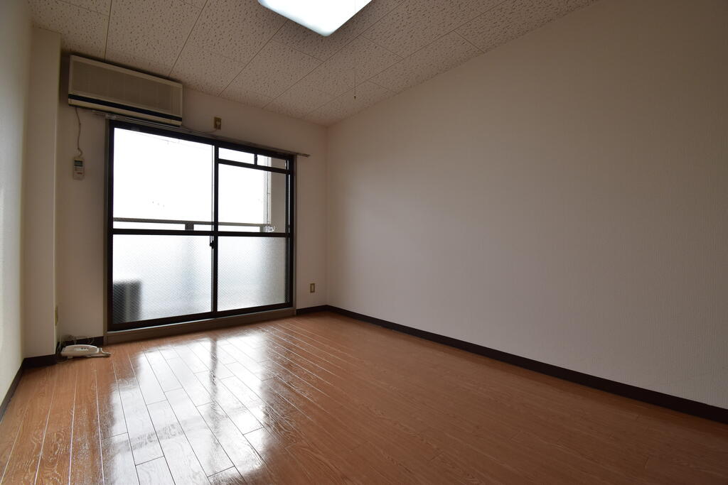 居室・リビング　一人暮らしにオススメの1Kのお部屋です☆