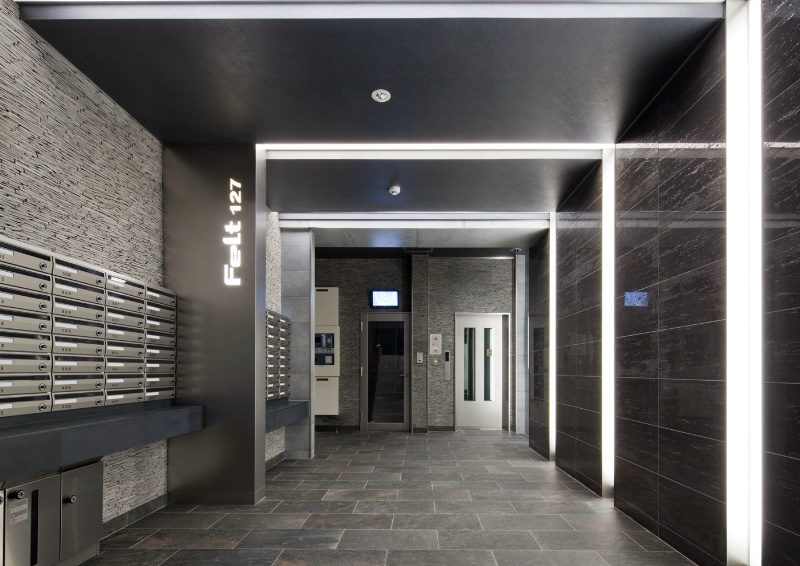 ロビー　防犯カメラ付きです。