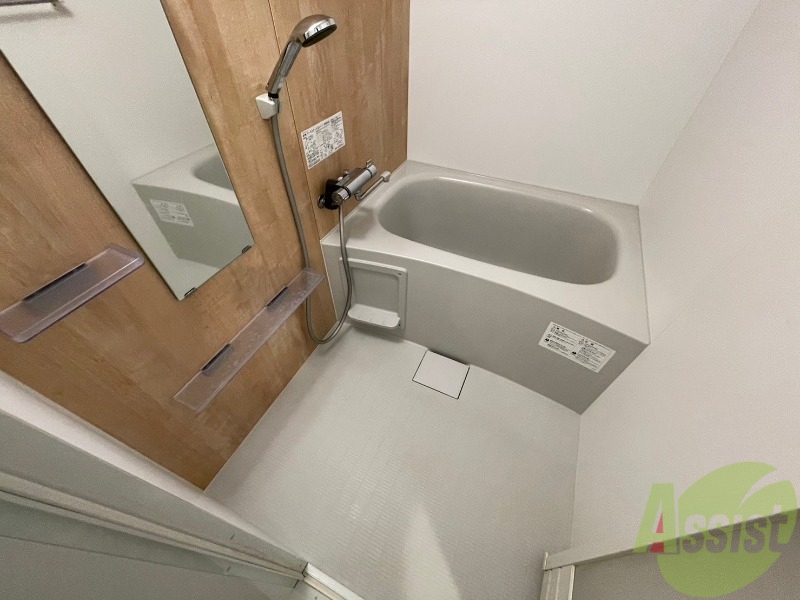 バス・シャワールーム　ユニットバスです。疲れを癒すのに欠かせませんね！