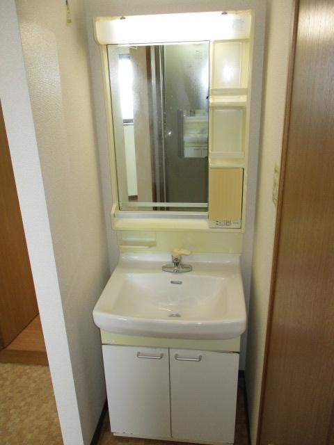 洗面設備　身支度に欠かせない洗面台☆