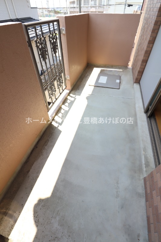 バルコニー　同型別部屋写真