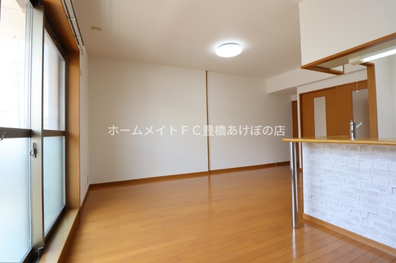 居室・リビング　同型別部屋写真