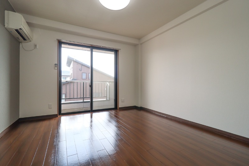 居室・リビング　図面と現状に相違がある場合には現状を優先