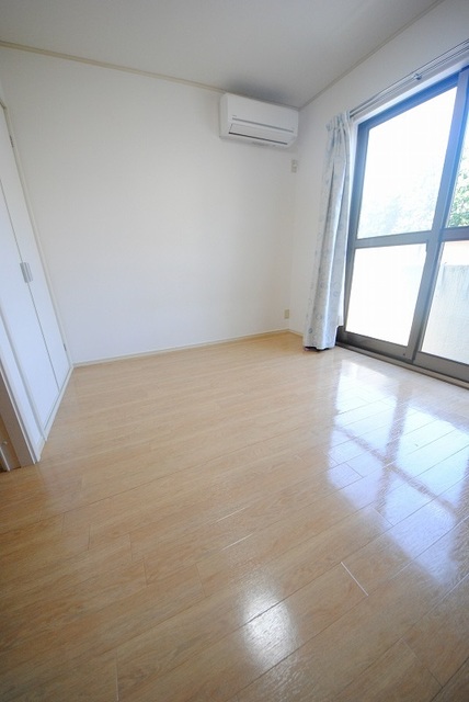 居室・リビング　写真はＡ１号室