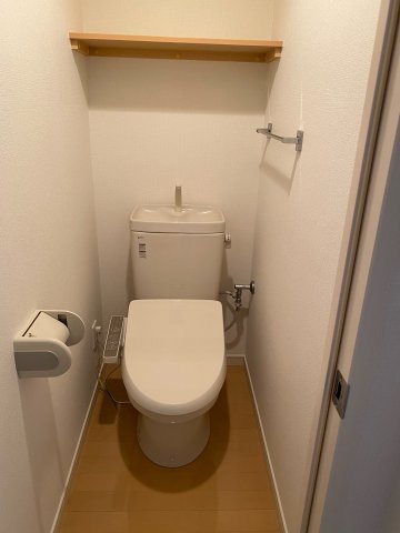 トイレ　参考画像　202