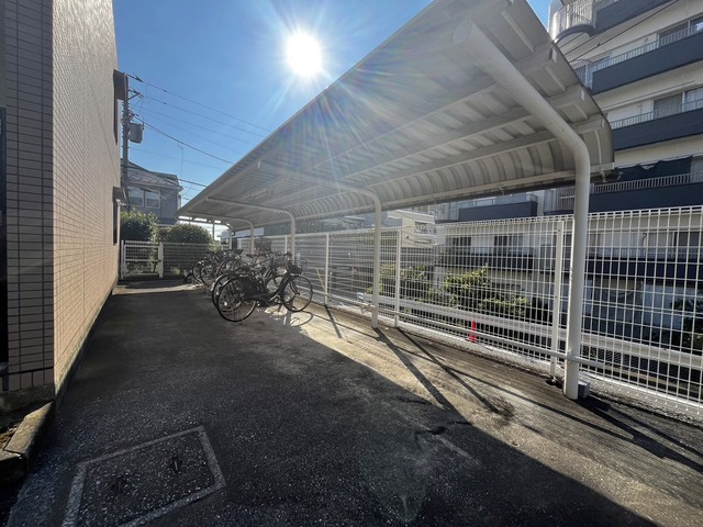 その他共有部分　敷地内屋根付駐輪場