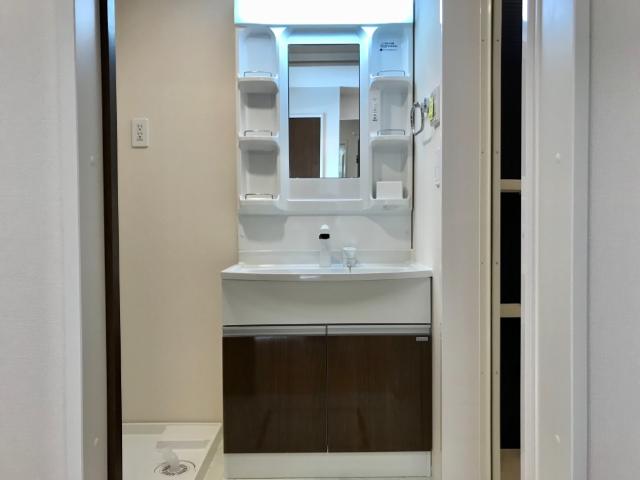 洗面設備　洗髪洗面化粧台