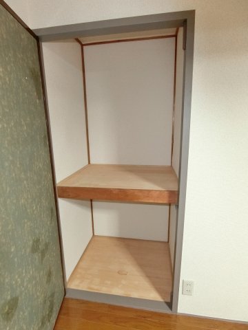収納　宝コーポII　北区滝野川