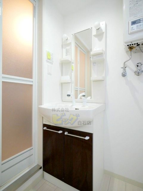 洗面設備　シャンプードレッサー付きです♪