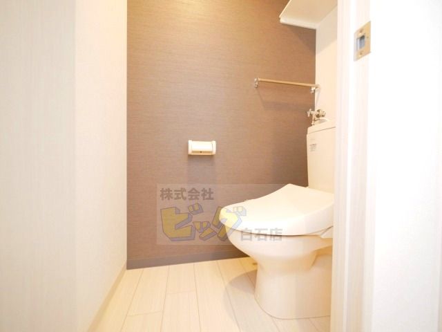 トイレ　ウォシュレット付きのトイレです♪