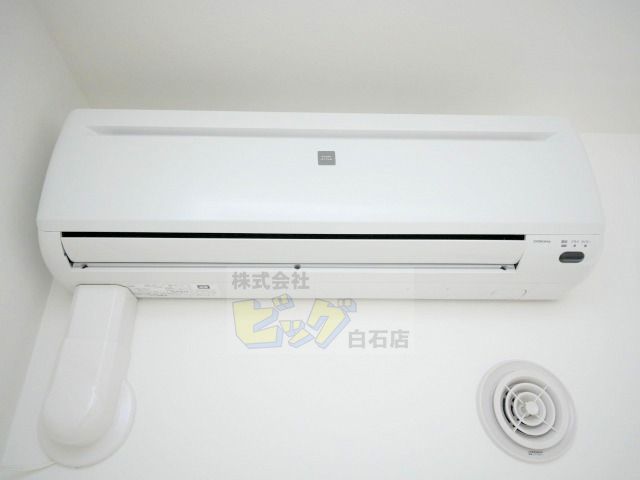 その他設備　夏も快適なエアコン付きです♪