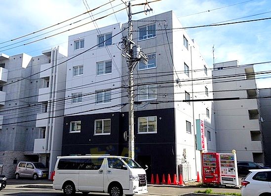 建物外観　南郷７丁目駅徒歩１分の好立地マンションです♪