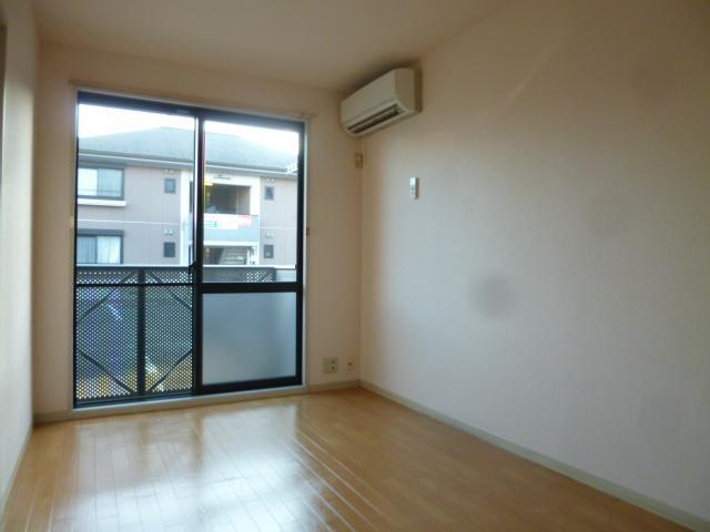 居室・リビング　エアコン付き