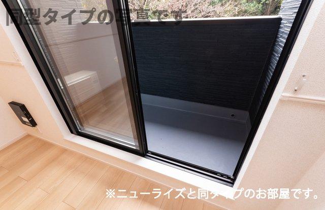 バルコニー　外からの目が気にならないバルコニーで洗濯物が干せます
