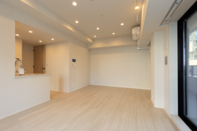 居室・リビング　室内写真は別部屋参考写真になります。