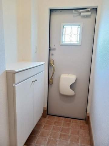 玄関　収納もある玄関です