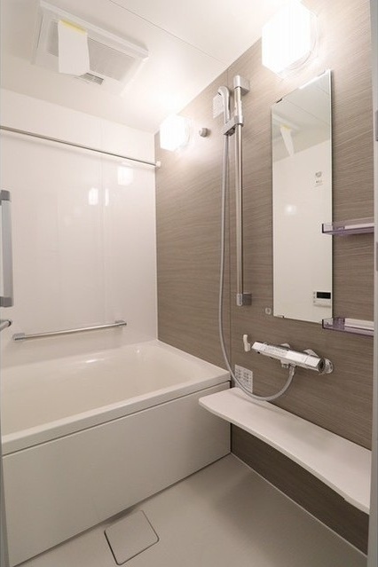 バス・シャワールーム