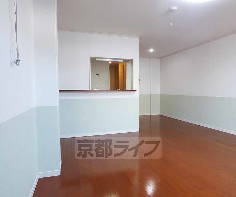 居室・リビング　清潔感のあるお部屋です