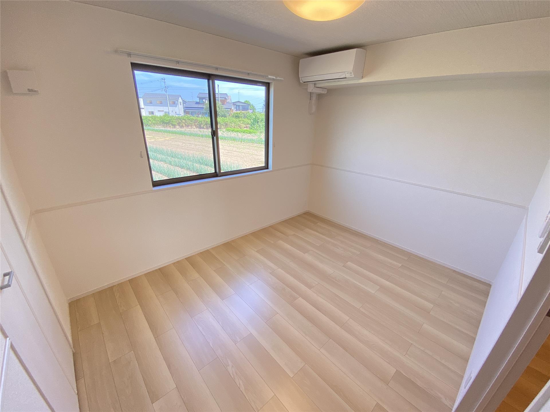 居室・リビング　洋室