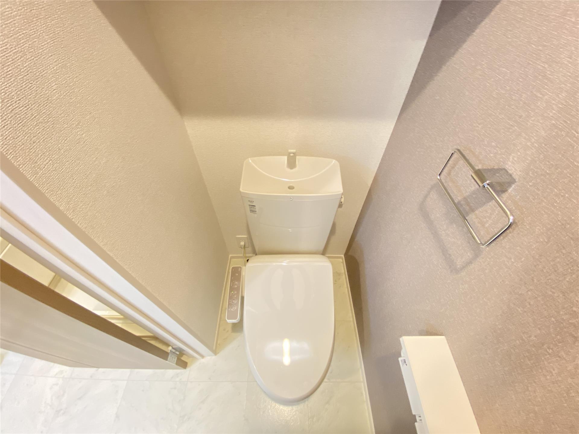 トイレ　トイレ