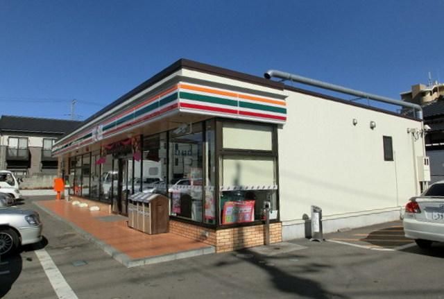 コンビニ　セブンイレブン（コンビニ）まで500m