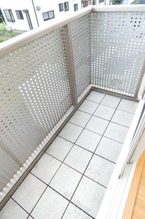 バルコニー　図面と現状に相違がある場合には現状を優先