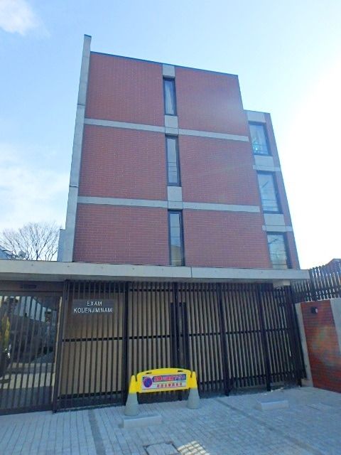 建物外観　うれしいごみＢＯＸ完備