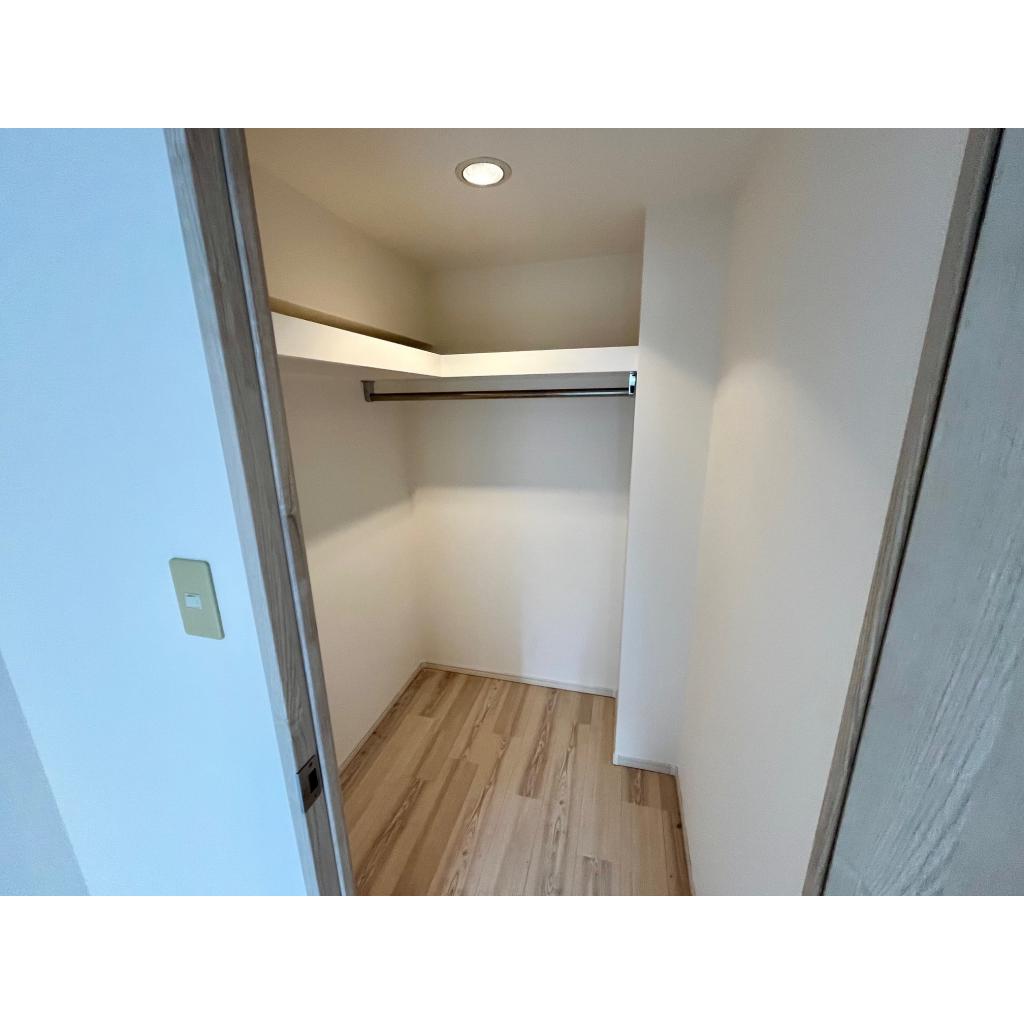 収納　ウォークインクローゼット