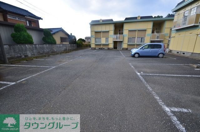 駐車場　敷地内駐車場
